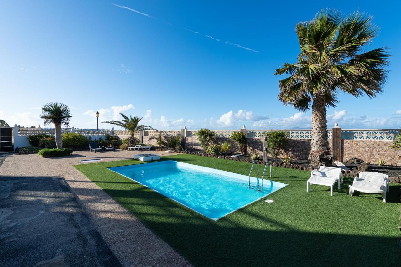 Homeforguest Apartment With Pool And Terrace 1 Min From The Beach Corralejo Exterior foto